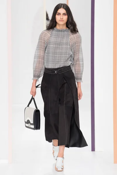 Look 23